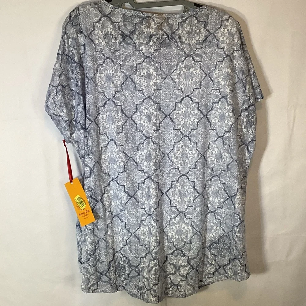 Ruby Rd Woman Top - Picture 2 of 2